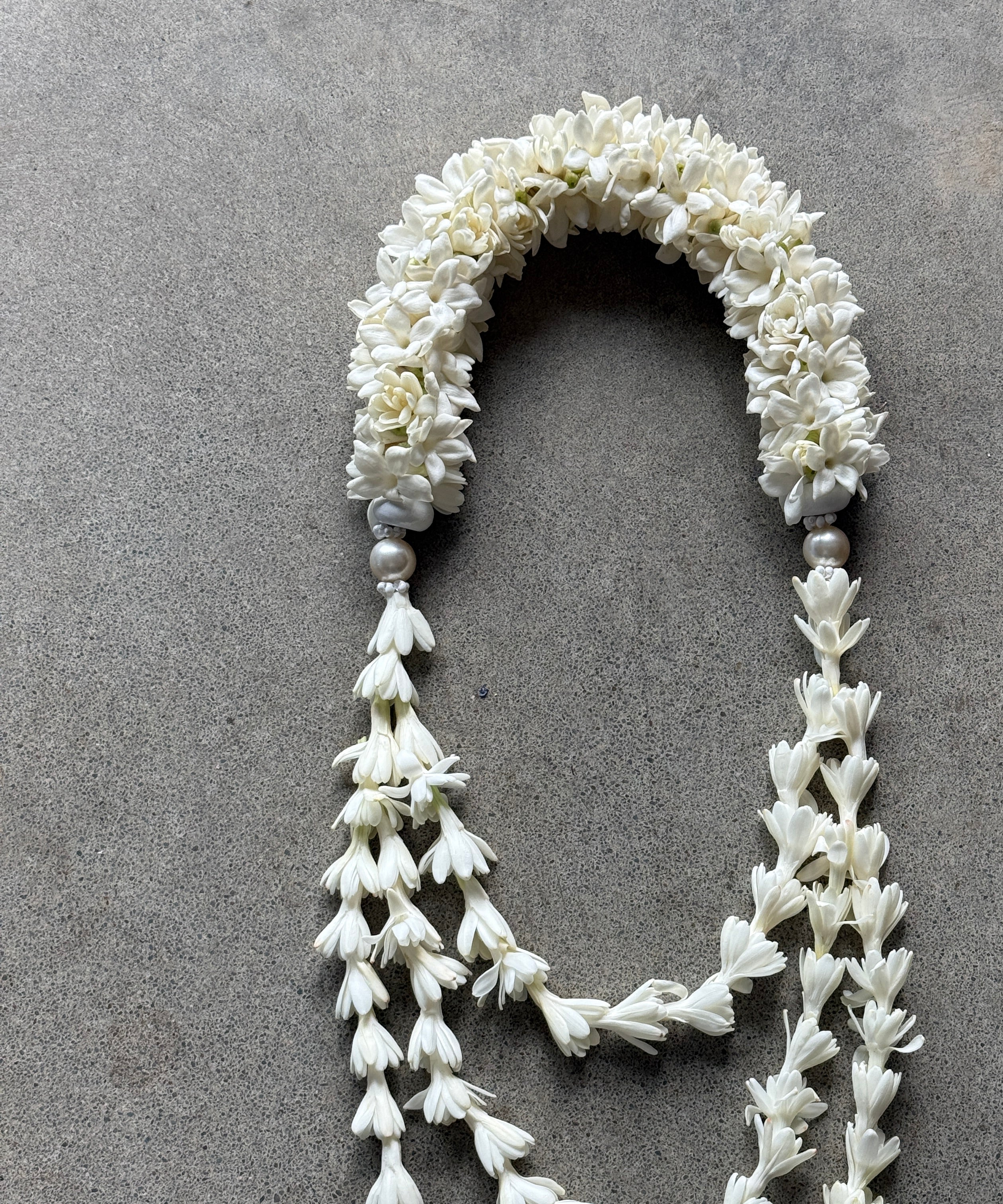 Bride - Tiered White Lei (tuberose/stephanotis)