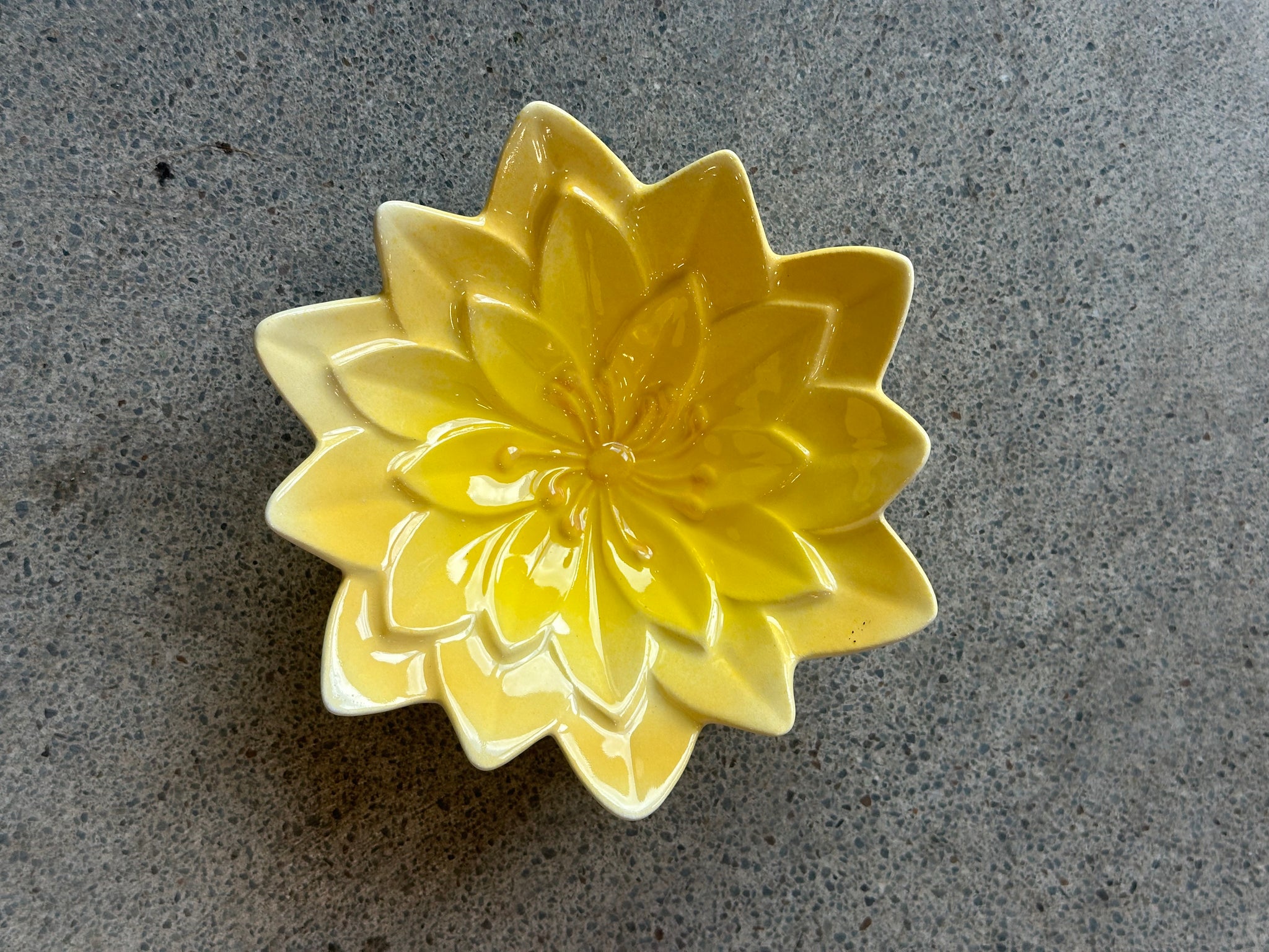 Lotus Porcelain Flower Dish