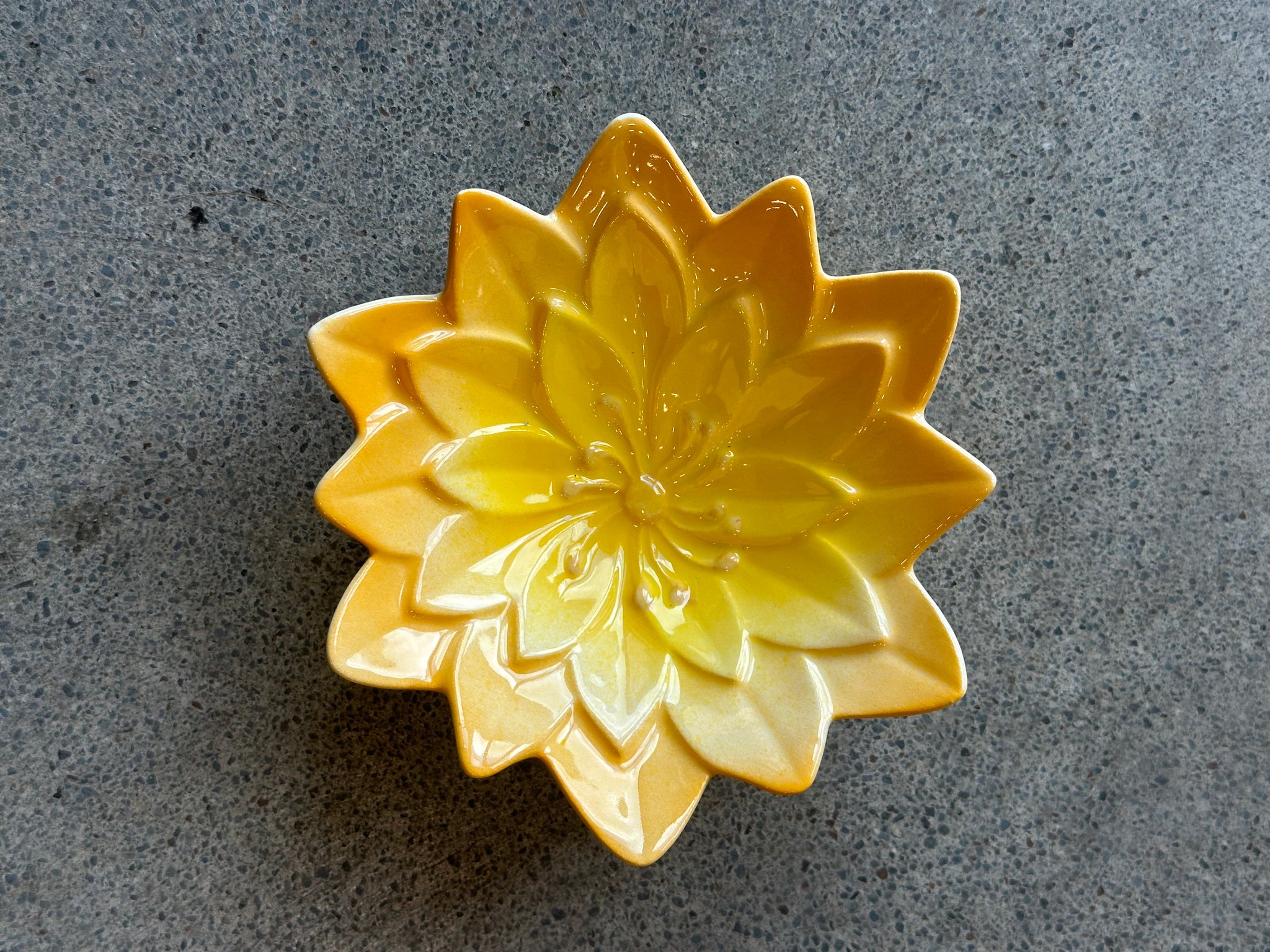 Lotus Porcelain Flower Dish