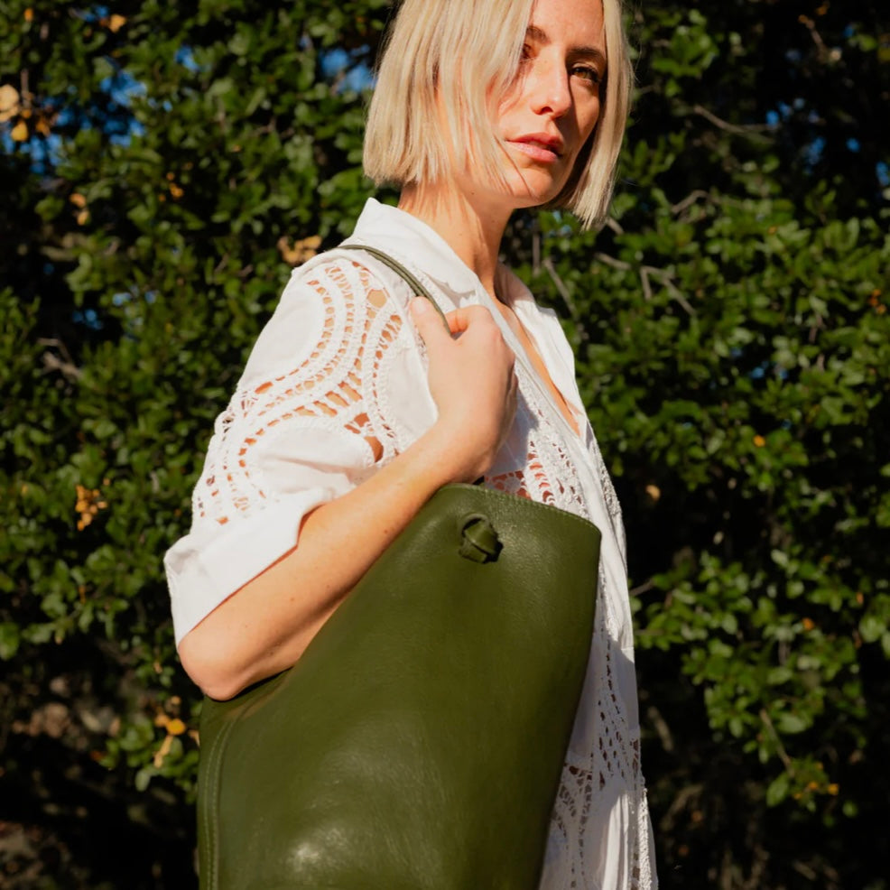 トートバッグ Wacky Willy Lily Volume Handle Cylinder Bag MUSINSA | WACKY WILLY Lily Volume Handle Cylinder Bag Black