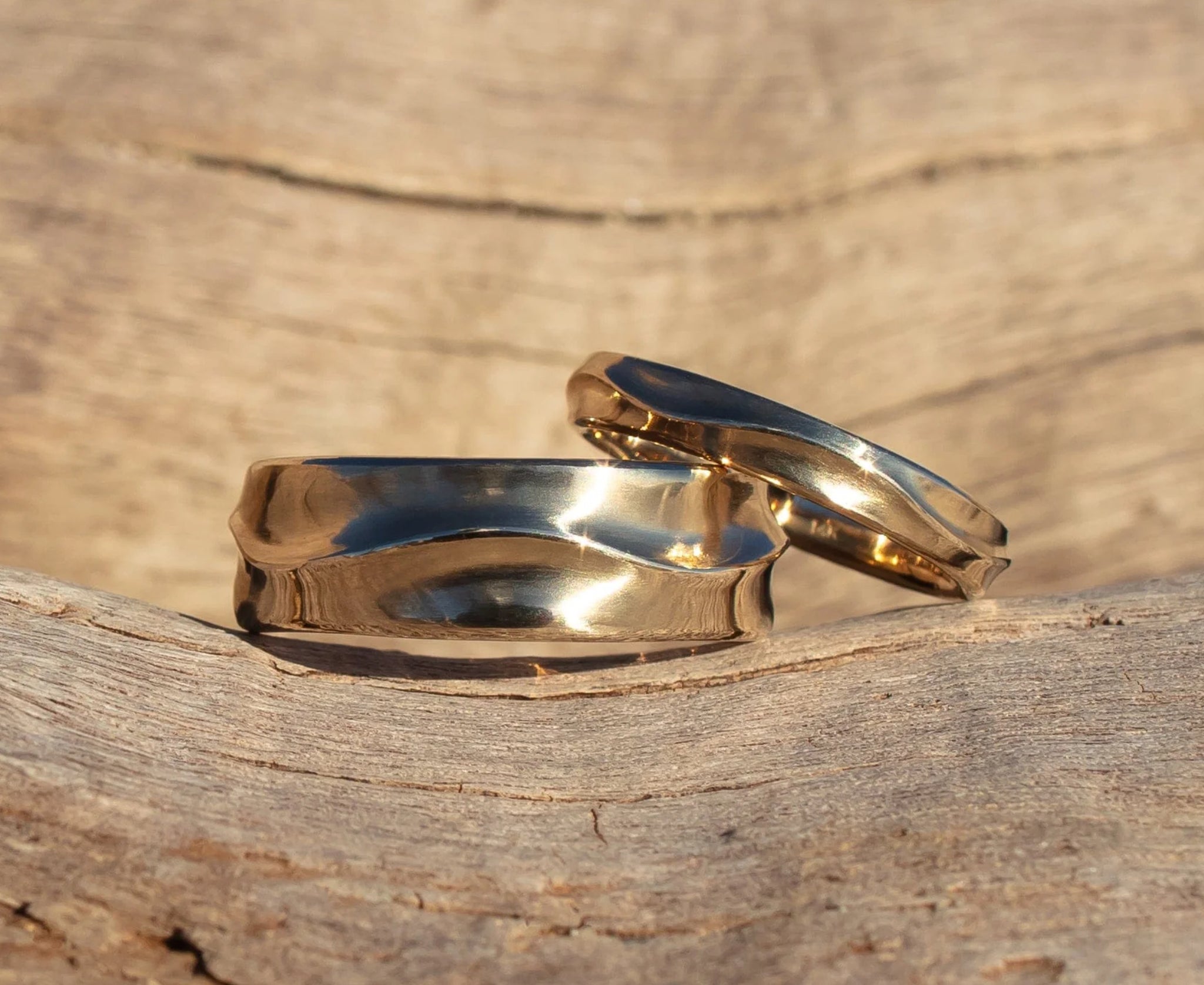 Undulating Wave Wedding Band