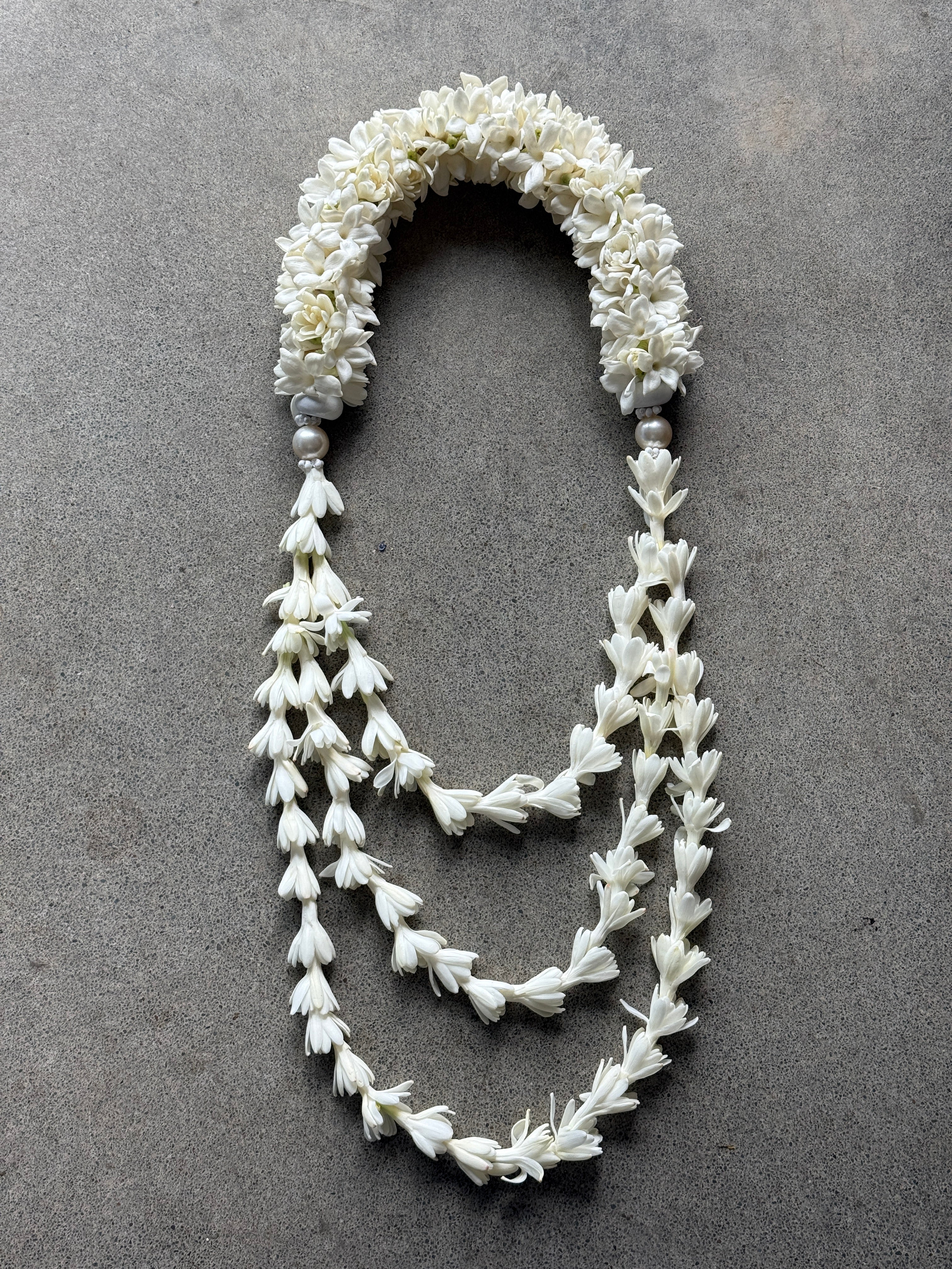 Bride - Tiered White Lei (tuberose/stephanotis)