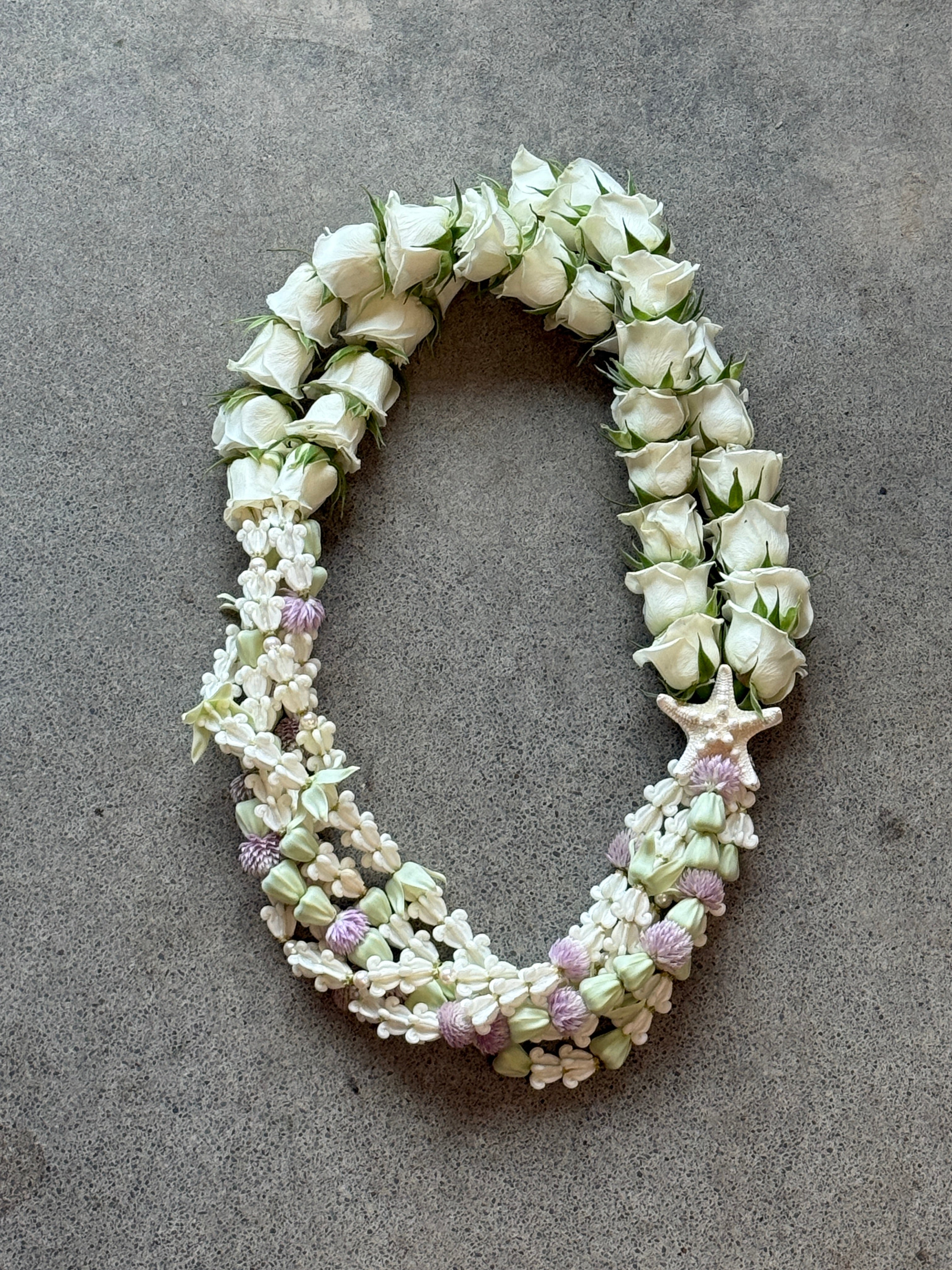 Bride - Mostly White Lei