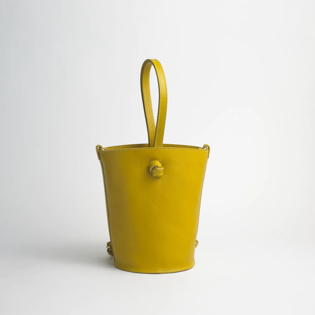 トートバッグ Wacky Willy Lily Volume Handle Cylinder Bag MUSINSA | WACKY WILLY Lily Volume Handle Cylinder Bag Black